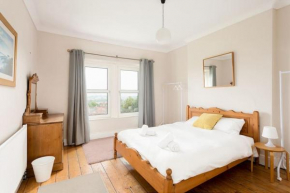 Large 2 story penthouse apartment, impressive views